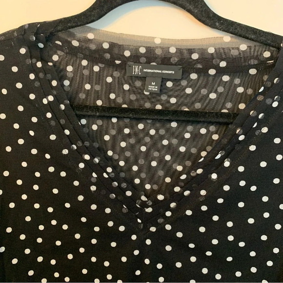 INC black white polka dot V-neck blouse  3/4 sleeve mesh M - Picture 6 of 9